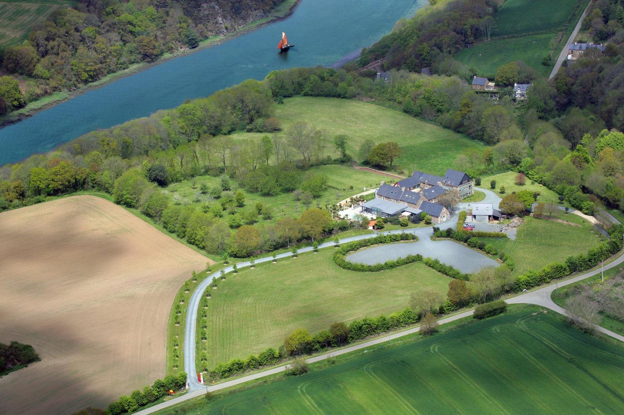 Domaine De Kermodest Ξενοδοχείο Quemper-Guézennec Εξωτερικό φωτογραφία