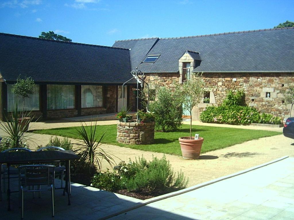 Domaine De Kermodest Ξενοδοχείο Quemper-Guézennec Εξωτερικό φωτογραφία